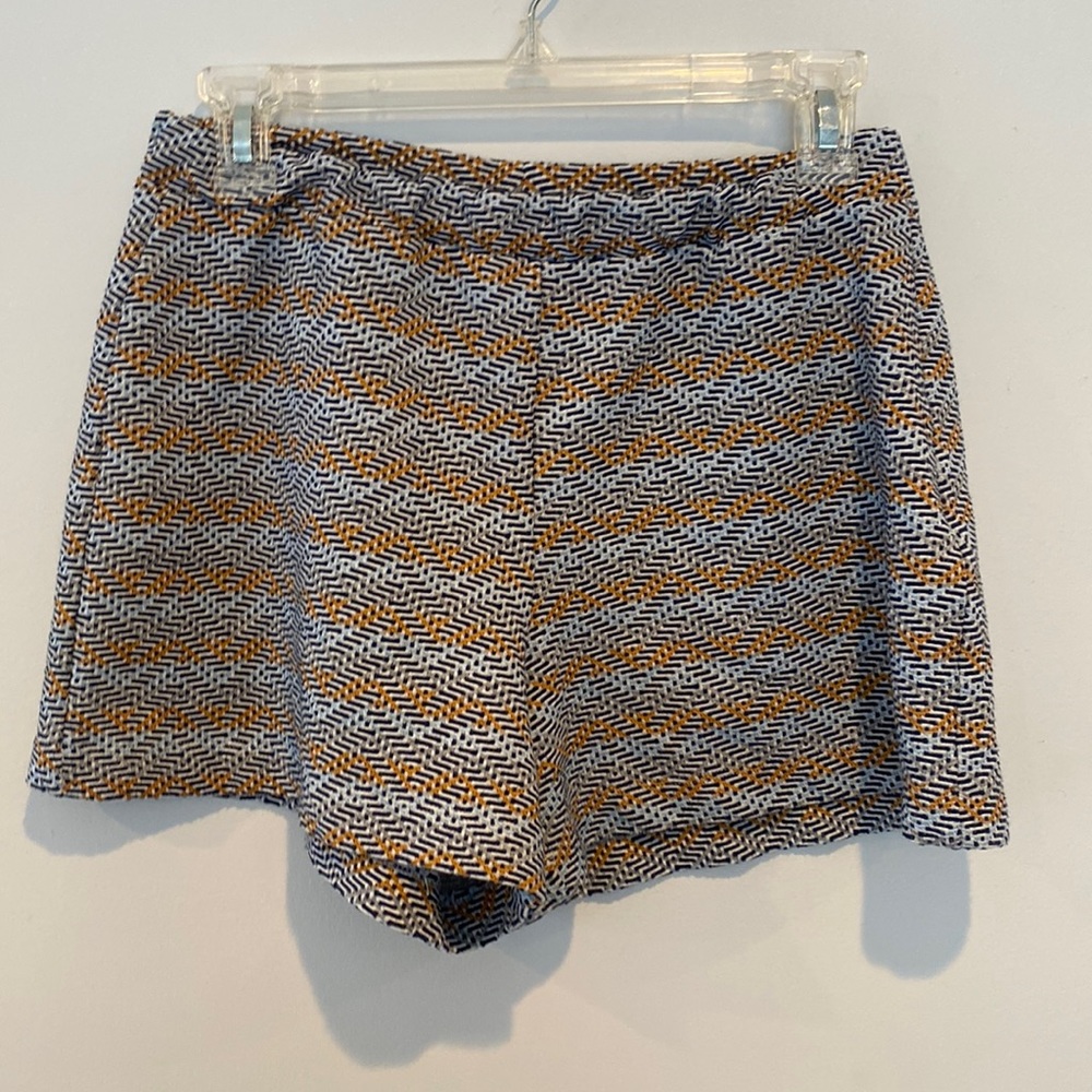 ZARA SHORTS LARGE